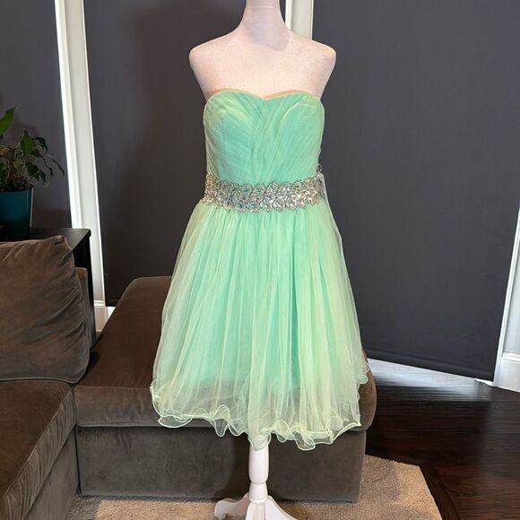 Women’s Green Short Homecoming Prom Party Dress Sweetheart Corset Back Size 12 - Picture 1 of 12